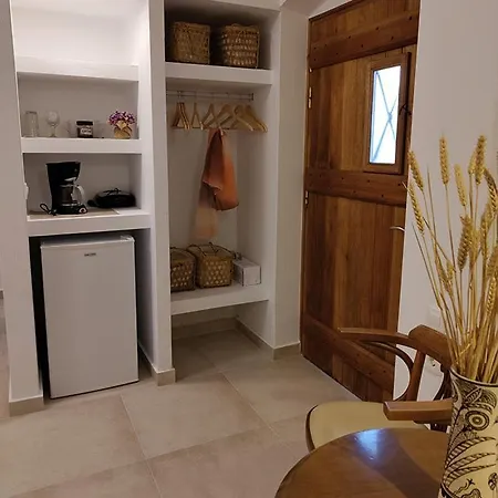 Theasis Studio Megalochori (Santorini)
